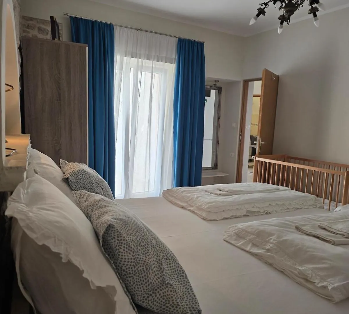 Apartments Katicin Poljana  Poljana (Ugljan)